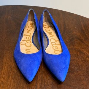 Blue suede flat